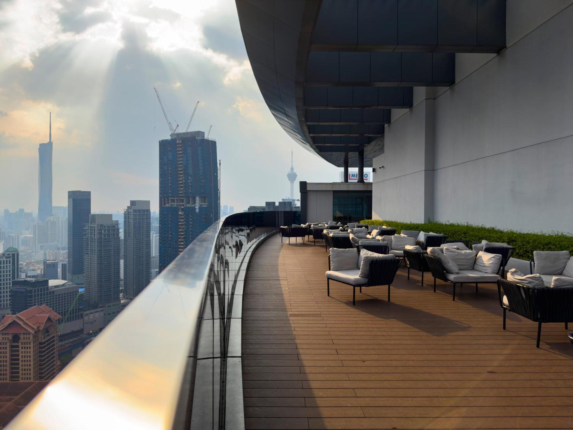 Moonway Suites At Eaton Klcc Kuala Lumpur Exterior foto